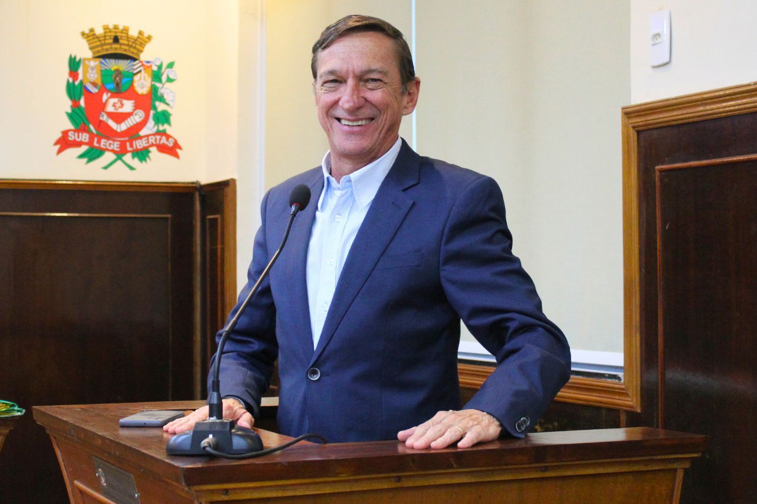 Vereador Vasquinho indaga ao Executivo Municipal se houve a substituição das caixas d'água das escolas "Prof.ª Leonina Baraldo Mansur" e "Prof.ª Iramaia Aparecida Jardim de Biasi"