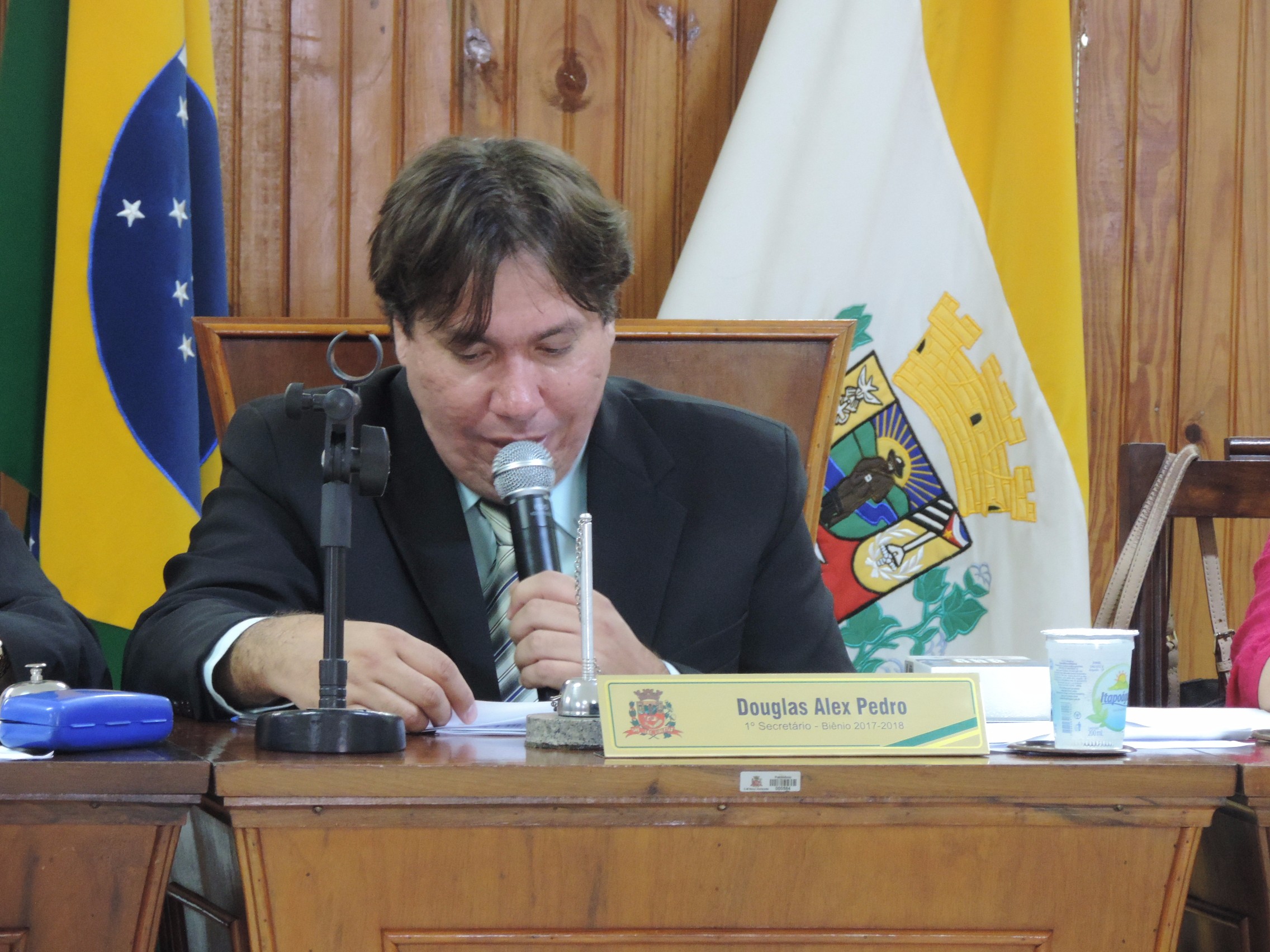 Vereador Douglas Alex apresenta Moção de Congratulações ao 1º Sargento PM Marcos Antonio Broesler