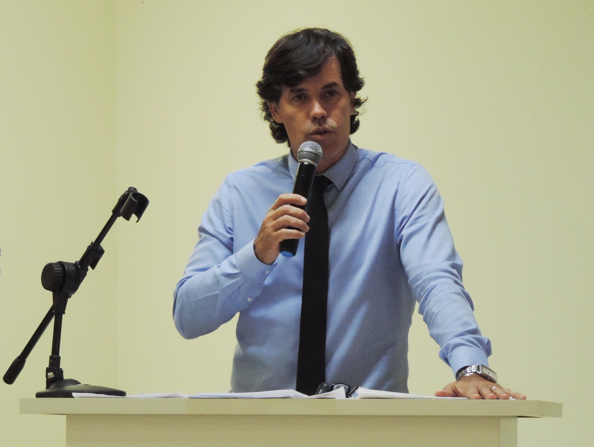 Vereador Cléber Gaúcho solicita intercessão de deputado para reconsideração do governo estadual sobre cortes de famílias do Projeto Vivaleite