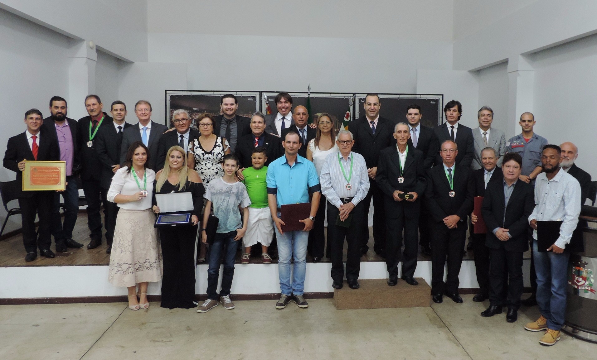 Legislativo realizou sessão solene para entrega de honrarias na última sexta-feira