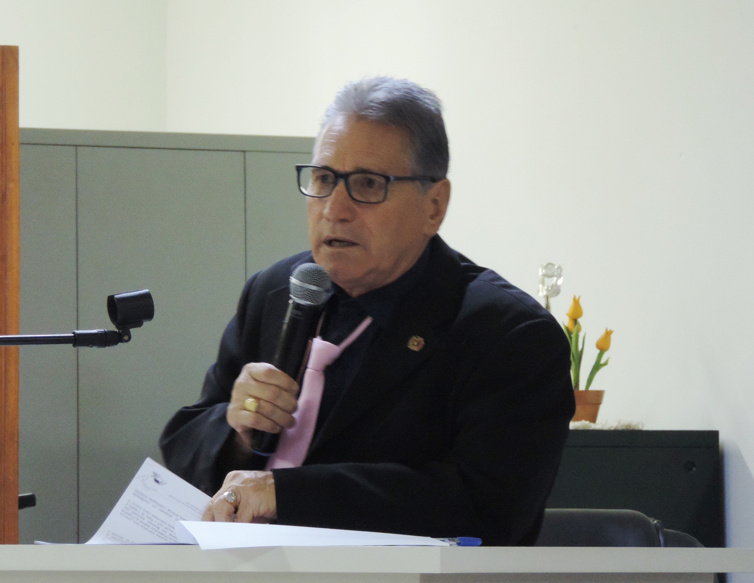 Vereador Nelsinho Luiz solicita ao Comandante da PM reforço policial em praças e bairros do Município