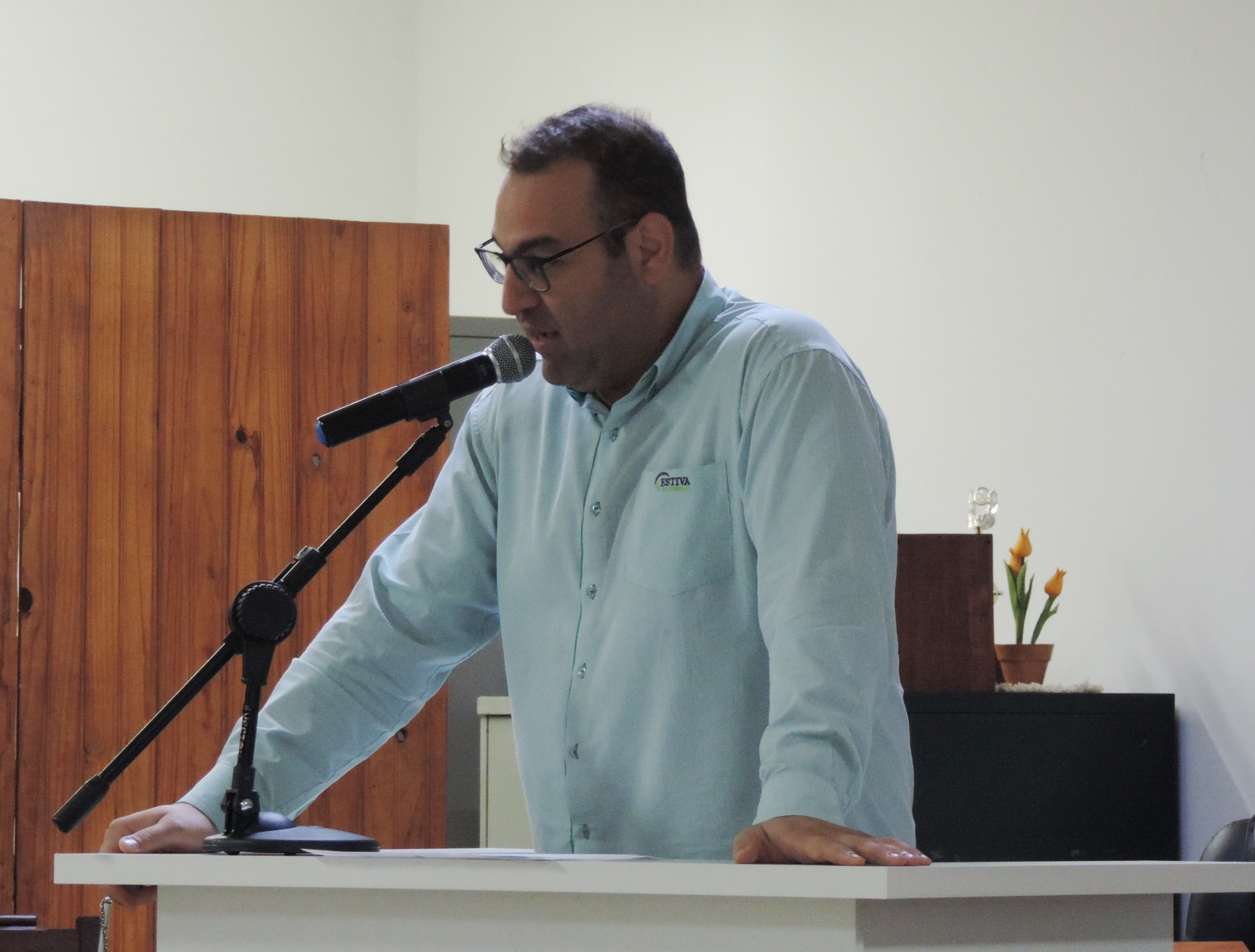 Vereador Amilcar Raphe concede Diploma "Construtor do Bem" ao professor Paulo César Magri