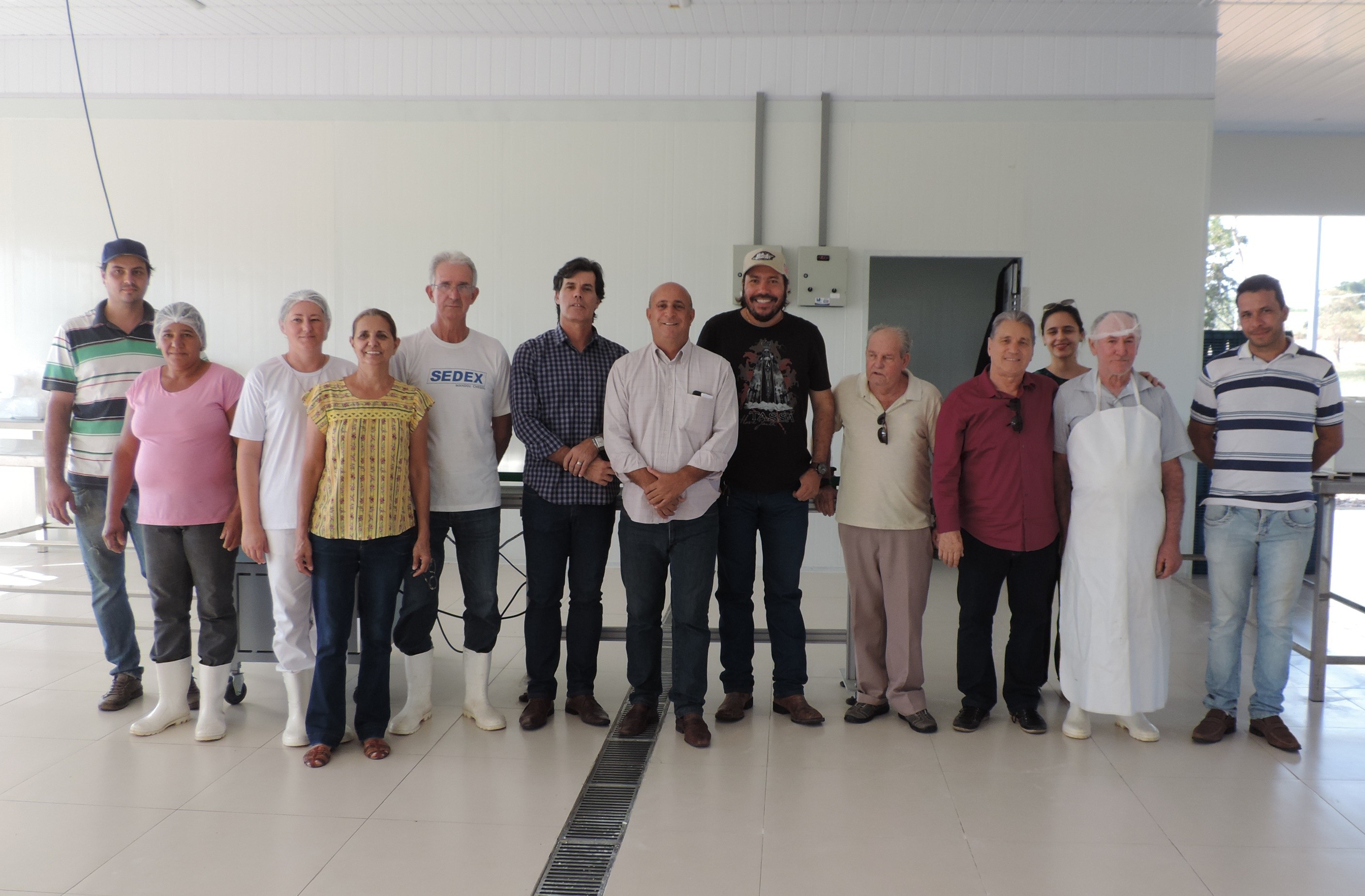 Projeto Câmara Visita esteve na agroindústria para produtos minimamente processados do Município