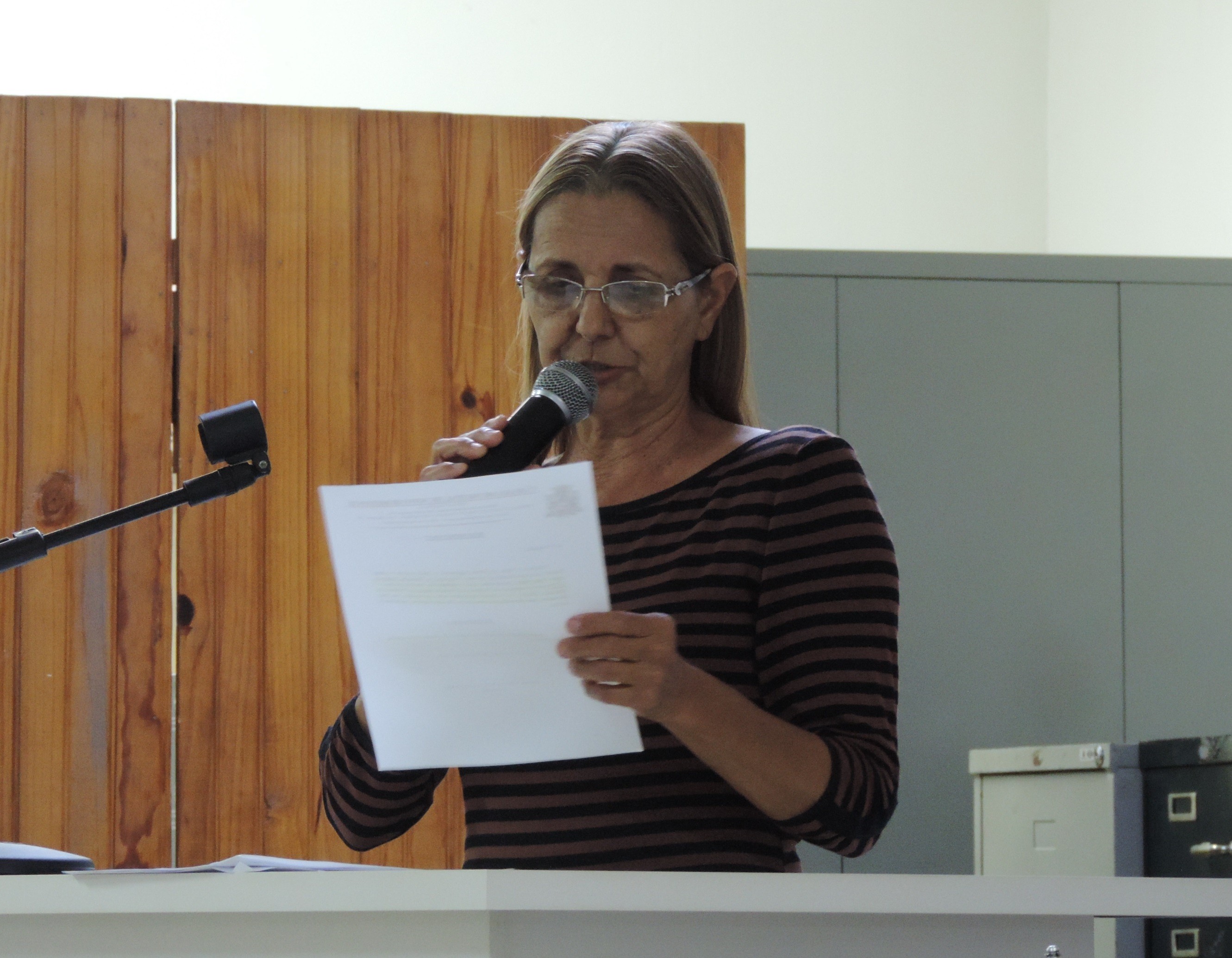 Vereadora Sônia Canato solicita ao Secretário Municipal de Educação informações sobre Concurso Público para professor realizado em 2014