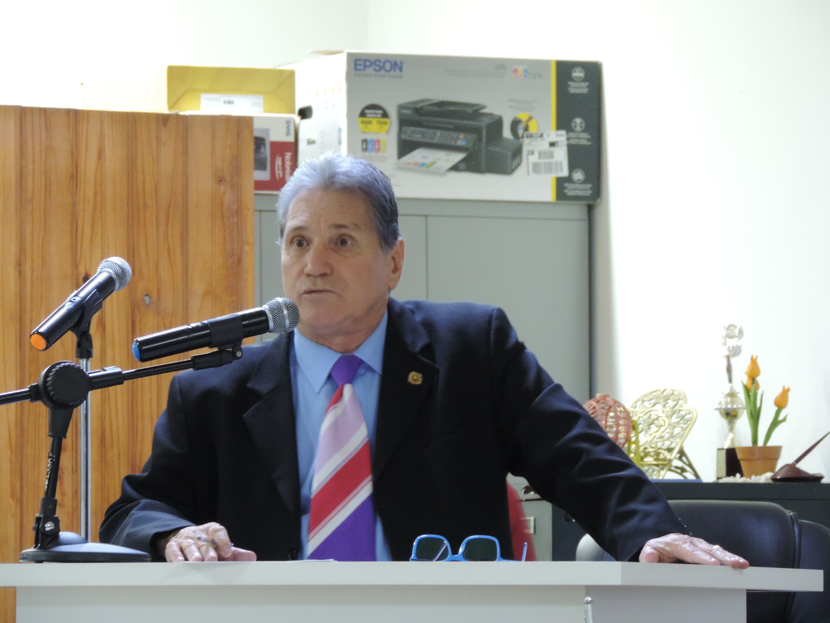 Vereador Nelsinho Luiz solicita ao Executivo Municipal e à Energisa informações sobre a iluminação pública e a CIP