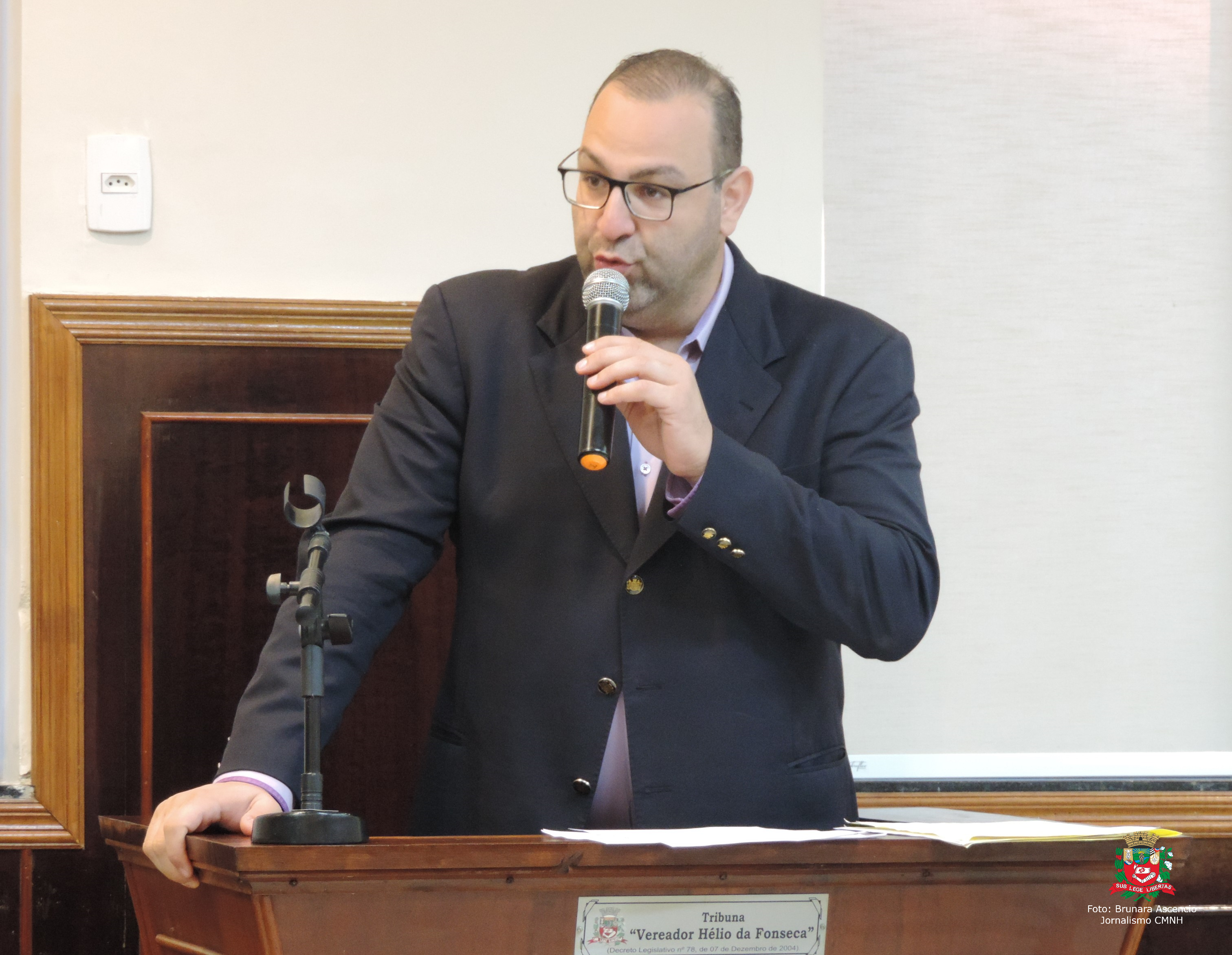 Vereador Amilcar Raphe solicita ao Executivo Municipal informação sobre previsão de concurso público para coveiro do Cemitério Municipal