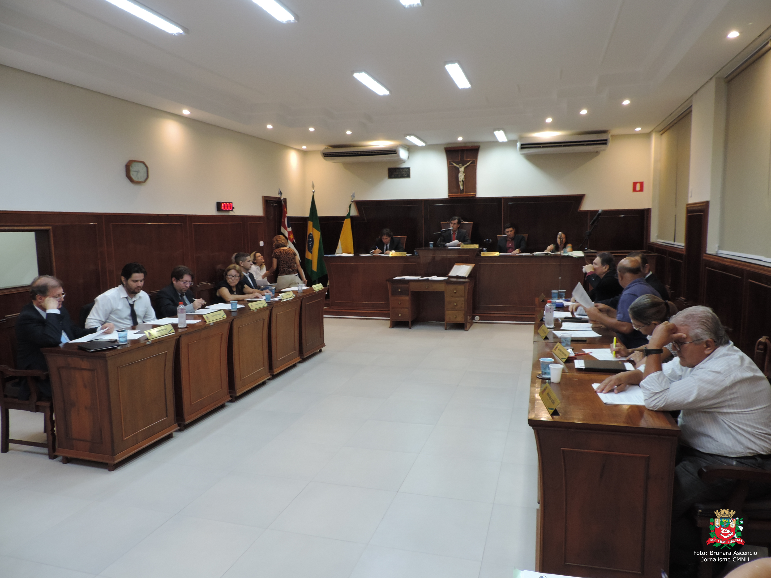 Plenário aprova dois Projetos de Lei, um Projeto de Resolução, duas Moções e cinco Requerimentos