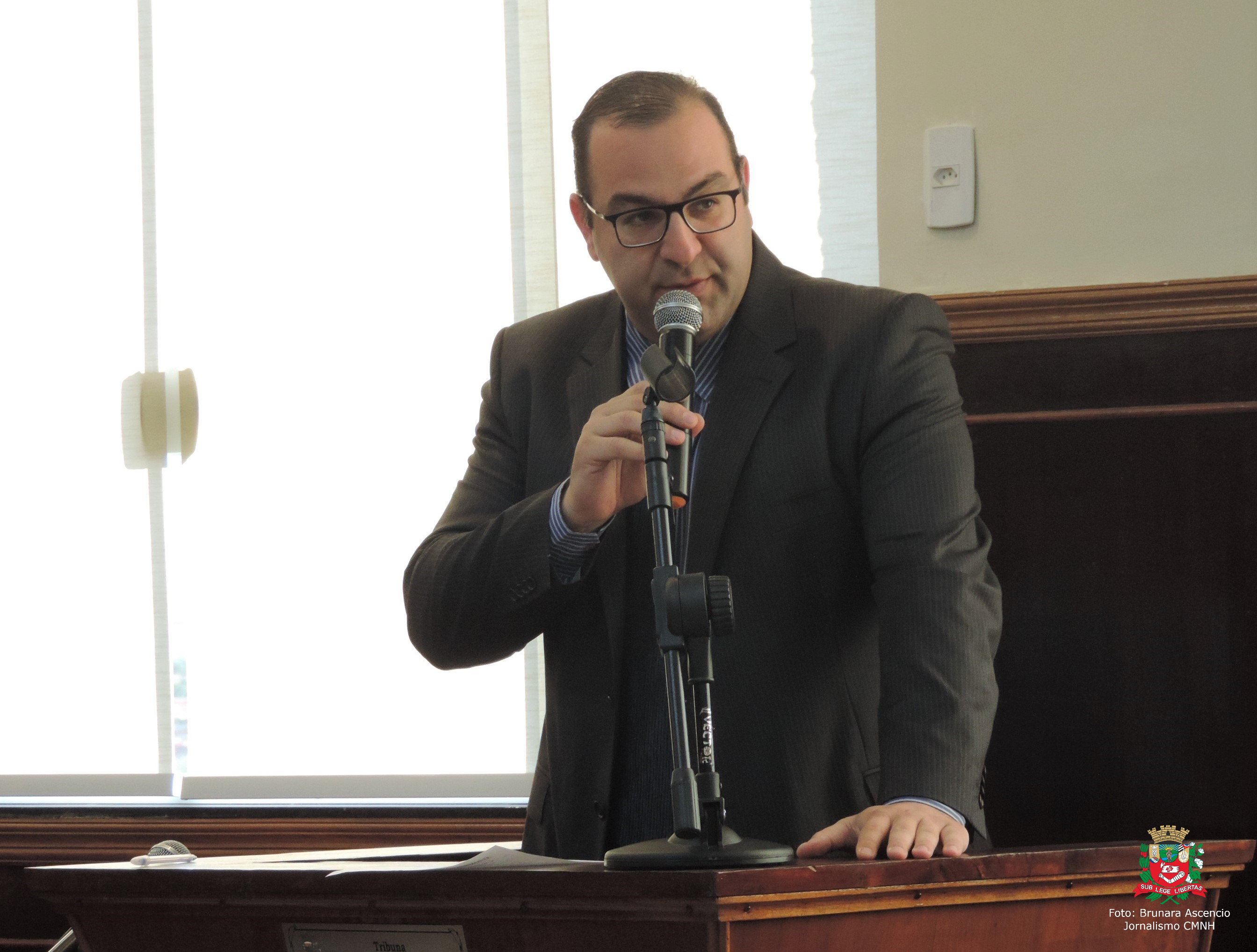 Vereador Amilcar Raphe solicita ao Executivo Municipal alteração de nomenclatura do emprego de servidores que exercem função de coveiro no Cemitério Municipal