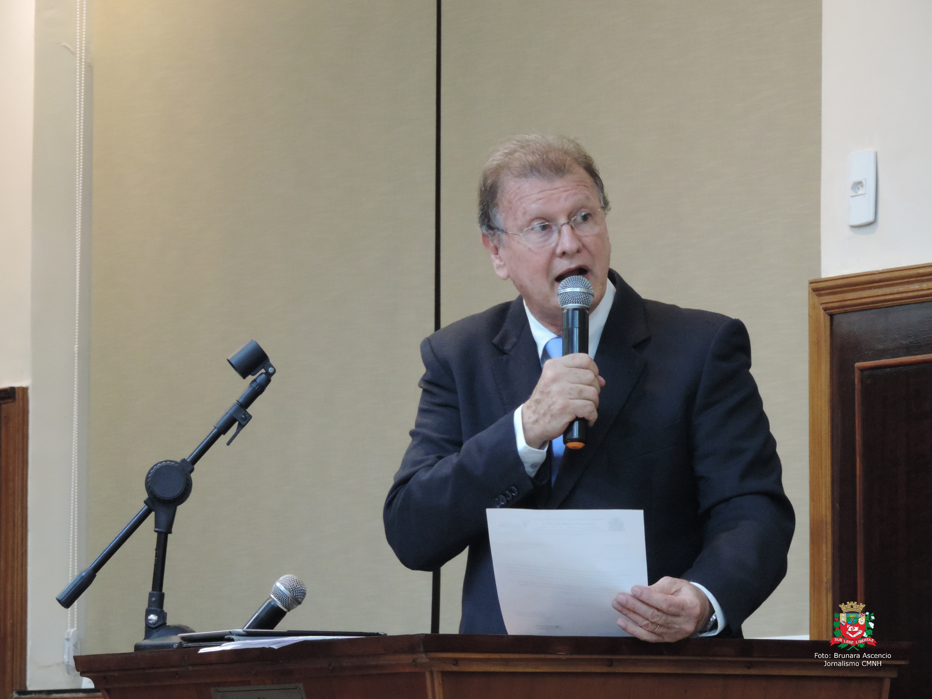 Vereador Roberto Melchiori solicita ao Executivo Municipal que arrecadação da taxa de coleta de lixo hospitalar seja repassada à Diretoria Municipal de Meio Ambiente e Urbanismo