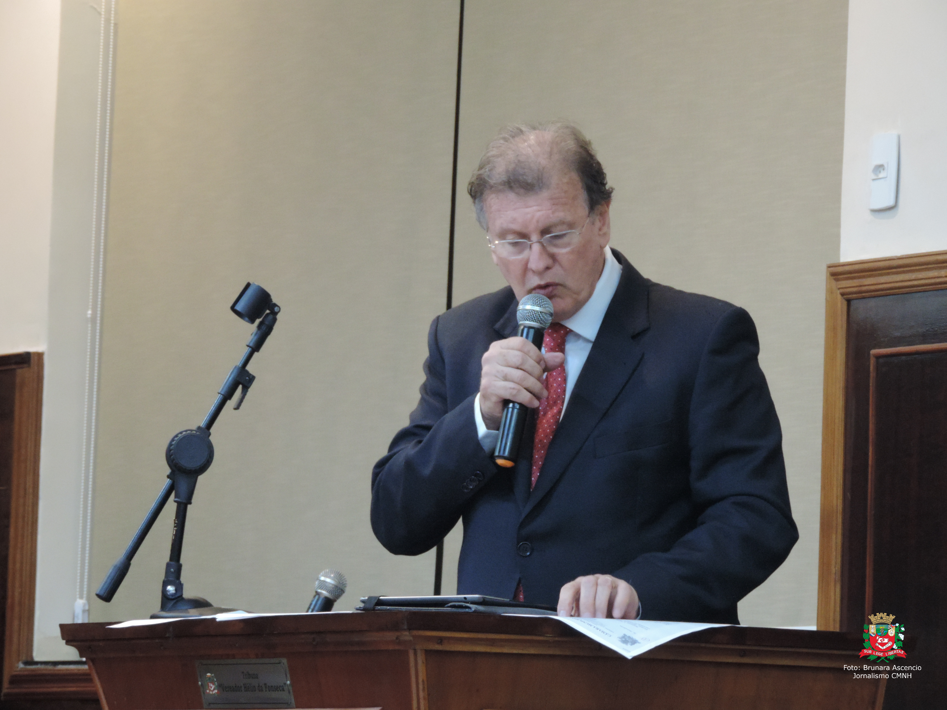 Vereador Roberto Melchiori concede o Título de "Cidadão Benemérito de Novo Horizonte" ao Secretário de Desenvolvimento Regional do Estado Marco Vinholi