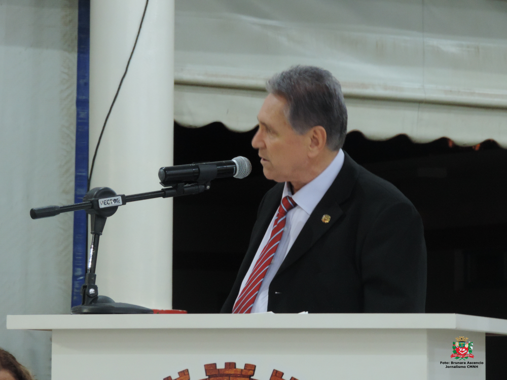 Vereador Nelsinho Luiz solicita ao Executivo Municipal nivelamento da Estrada Municipal que dá acesso ao bairro rural Aparecida