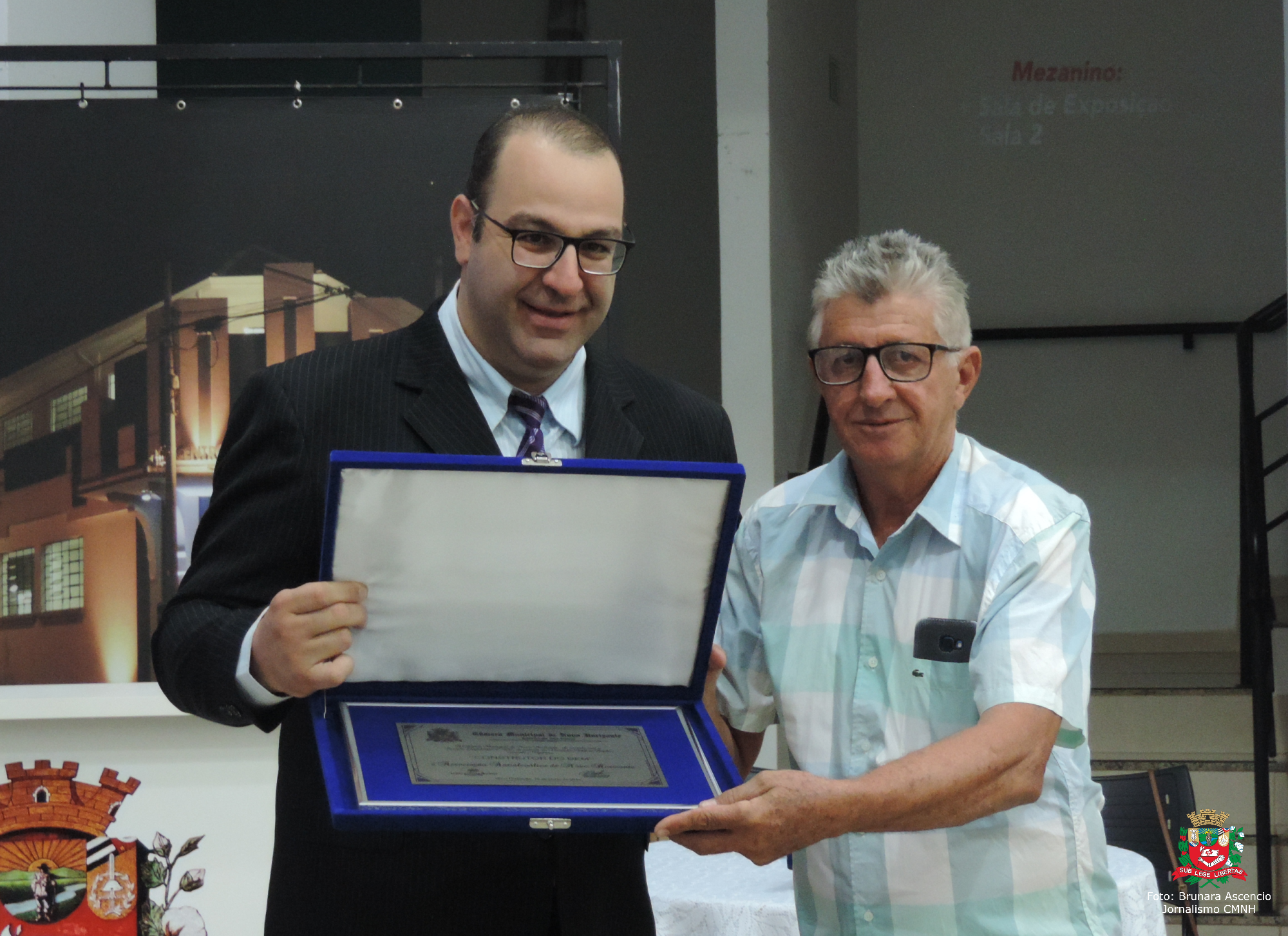 Vereador Amilcar Raphe entrega Diploma "Construtor do Bem" à Associação Antialcoólica de Novo Horizonte