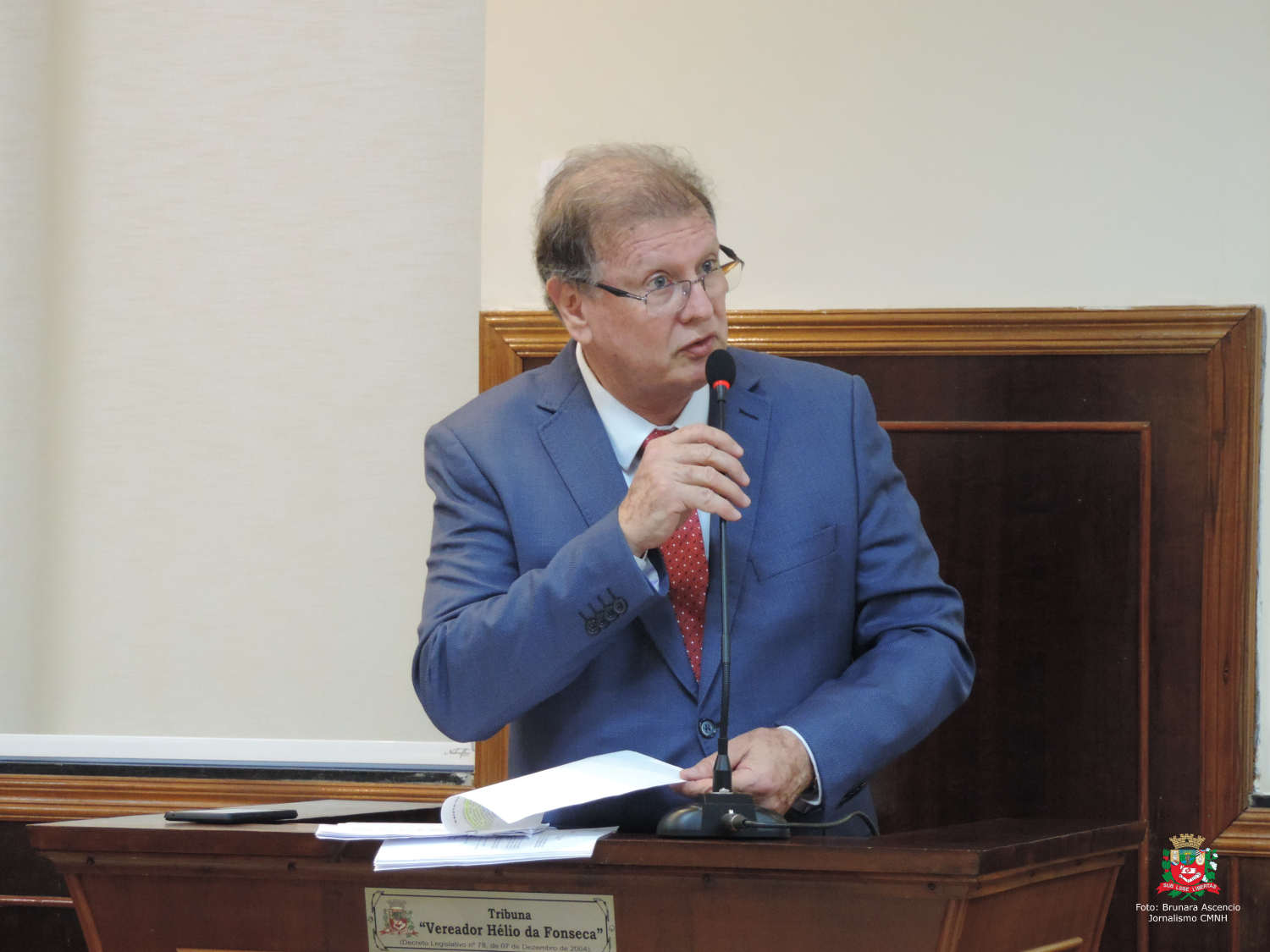 Vereador Roberto Melchiori solicita ao Executivo Municipal reparos e serviço de tapa-buracos em vias públicas