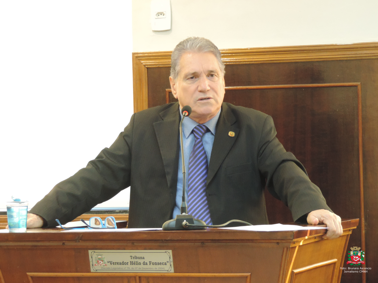 Vereador Nelsinho Luiz solicita ao Executivo Municipal alternativa para substituição de lâmpadas queimadas 