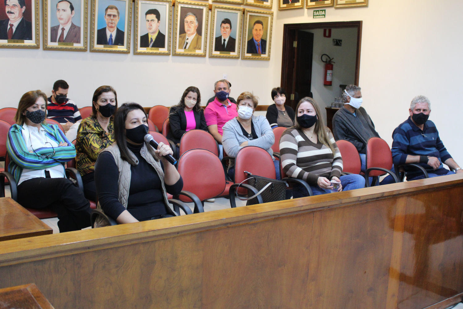 Câmara realizou reunião com munícipes do bairro Cana do Reino para tratar sobre possível implantação de Cemitério Municipal no local