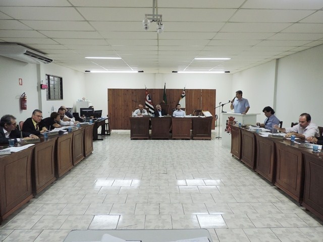 Assista à sessão ordinária realizada nesta segunda-feira