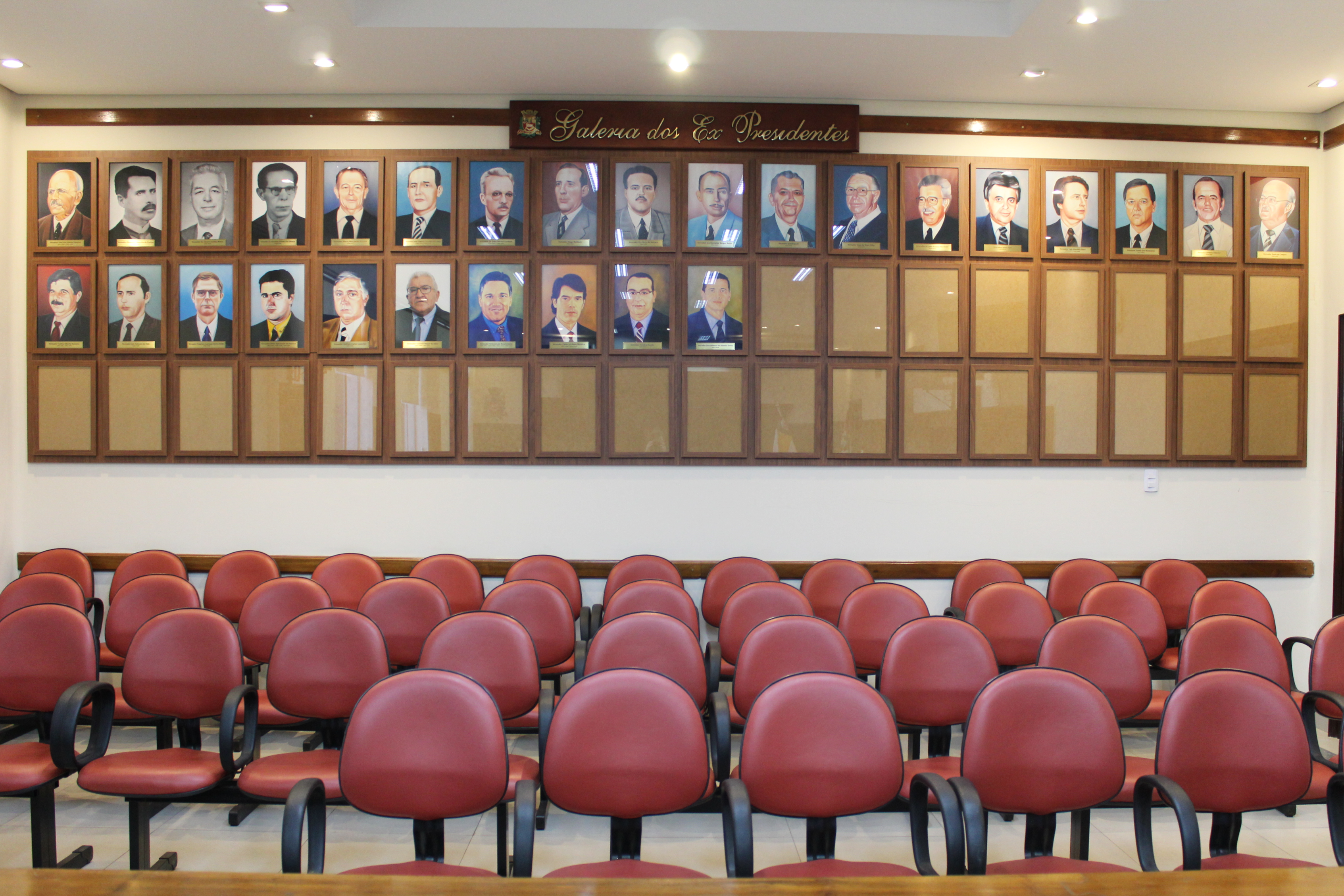 Legislativo completa Galeria de Ex-Presidentes 