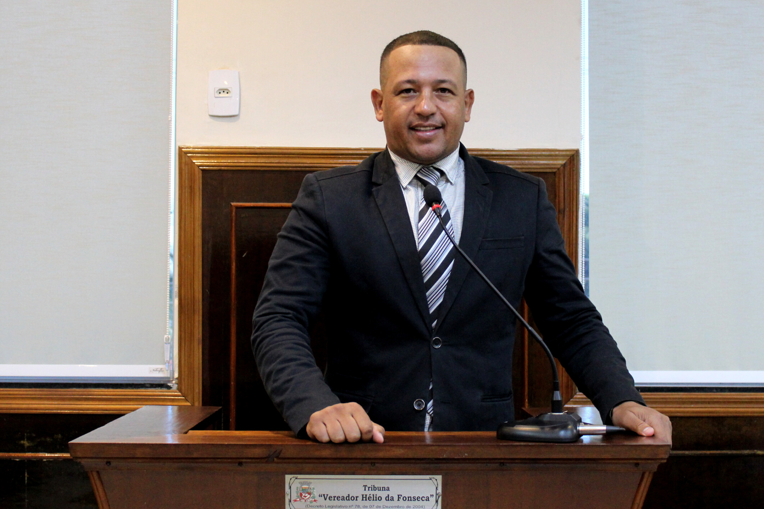 Confira as proposituras do Vereador Carlos Henrique BGO na sessão ordinária de 3 de abril