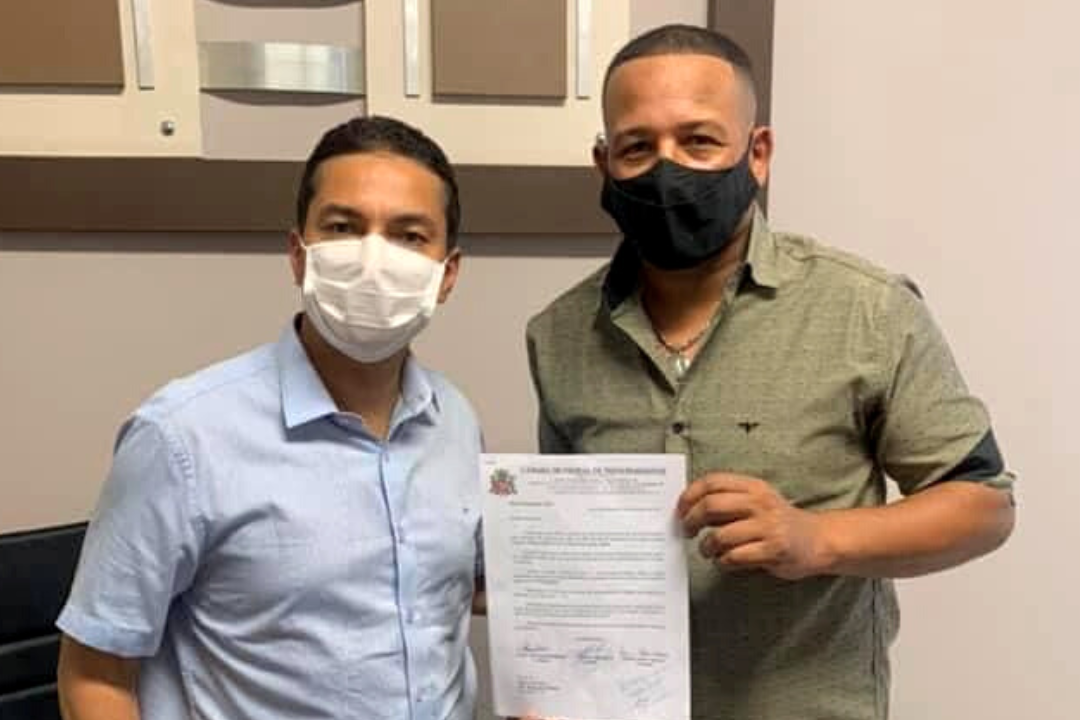 Vereador Carlos Henrique BGO solicita ao Deputado Federal Marcos Pereira recursos para aquisição de dispositivos e equipamentos de segurança para as escolas do Município 