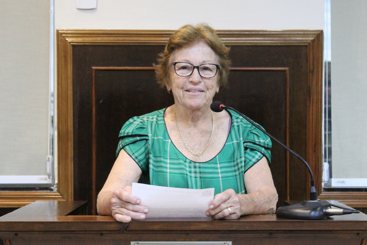 Vereadora Ivone Ruiz solicita à Vivo investimentos no Município com o objetivo de sanar os problemas com sinais de telefonia fixa e móvel