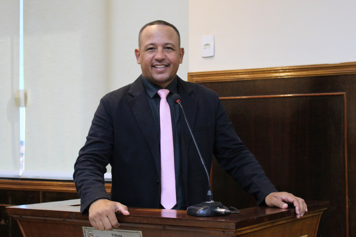 Vereador Carlos Henrique BGO solicita ao Secretário Municipal de Educação mais uma escola em tempo integral