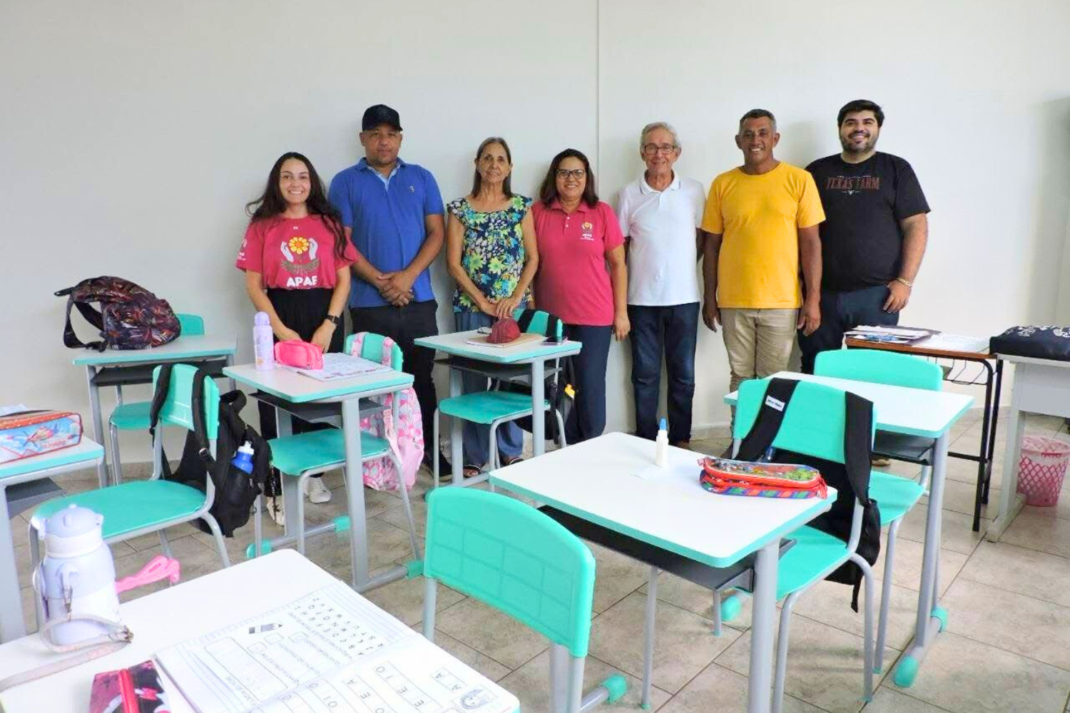 Emenda Impositiva dos Vereadores BGO e Sônia e dos ex-Vereadores Arnaldo, Ivone e Raí viabilizou aquisição de 46 conjuntos de carteiras escolares à APAE