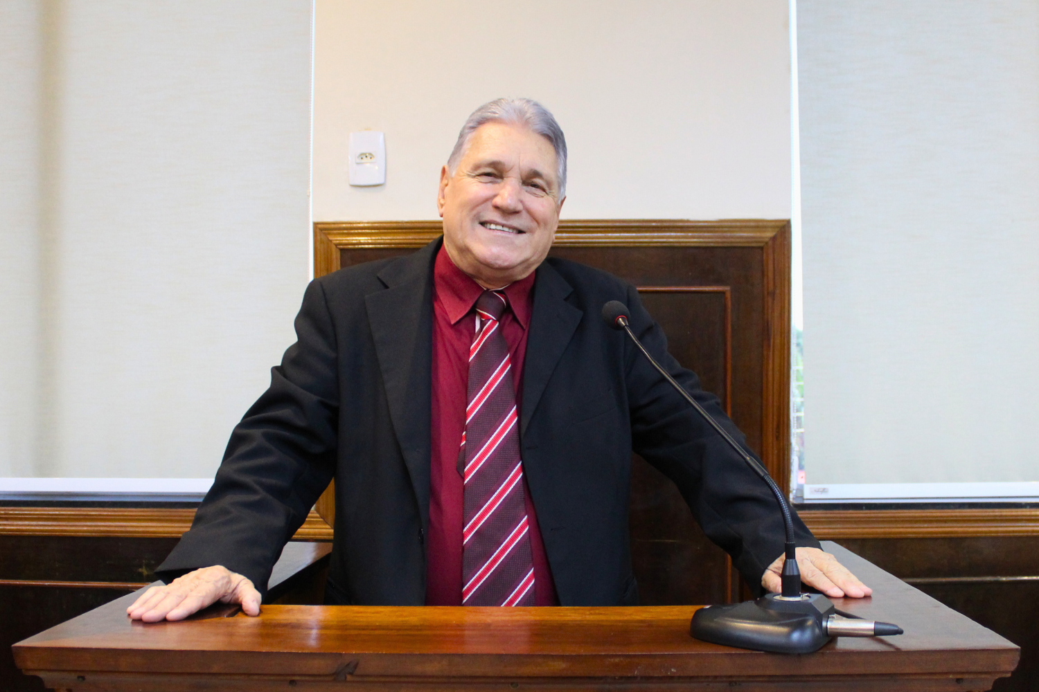 Vereador Nelsinho Luíz apresenta Moções de Aplausos aos agropecuaristas Roberto de Biasi e Adaldio José de Castilho Filho