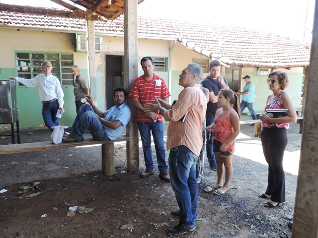 Projeto Câmara Visita: Vereadores conhecem estrutura da Divisão de Transporte Escolar