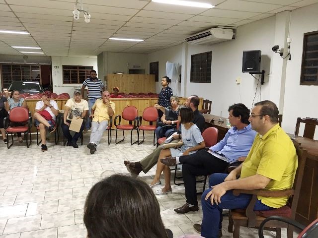 Câmara realizou reunião com voluntários da Organização Do Lado De Lá para buscar meios de viabilizar as atividades da entidade